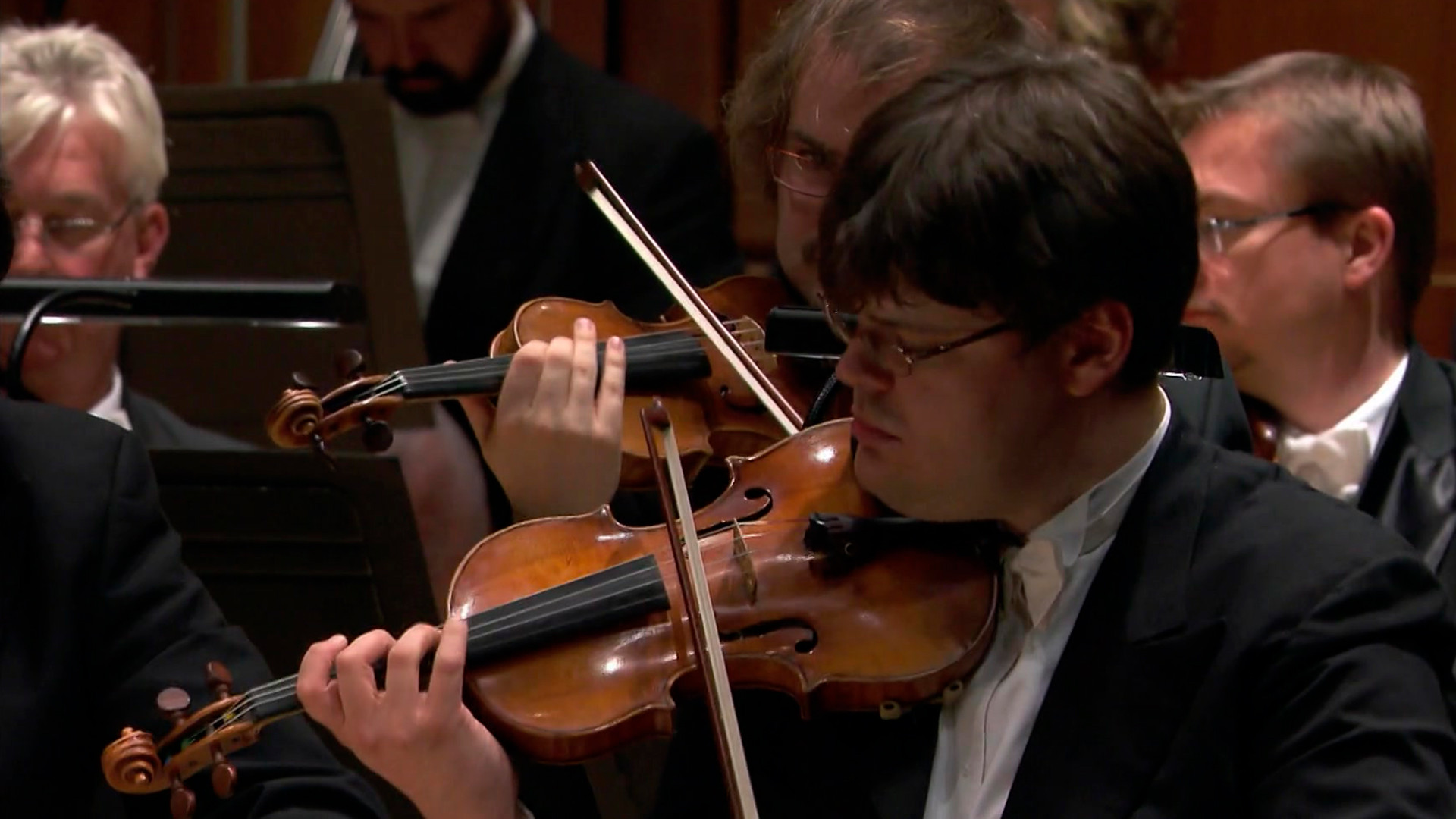 фильм Лондонский симфонический оркестр: Брамс и Шимановский, симфонии № 1, дирижирует Гергиев 2013