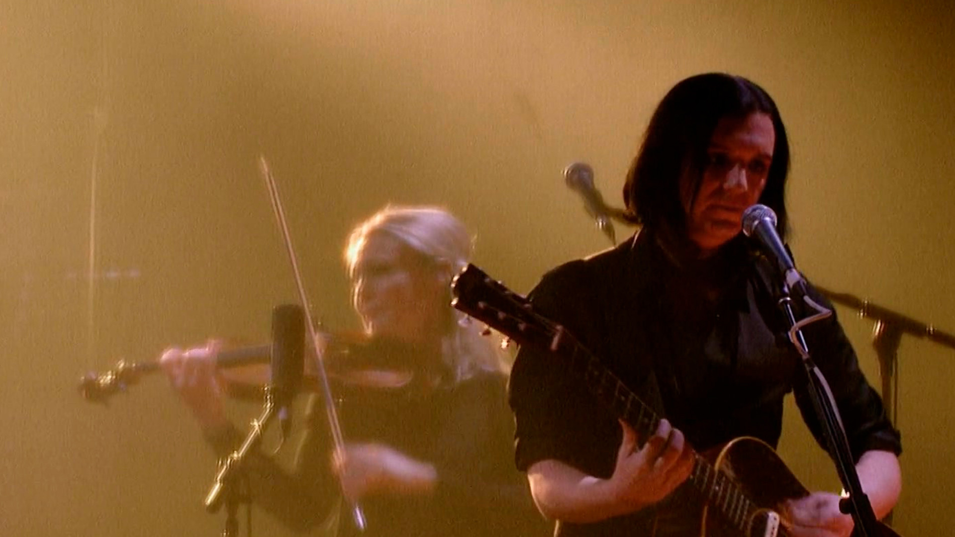 фильм Placebo, живой концерт в Лондоне - MTV Unplugged 2015