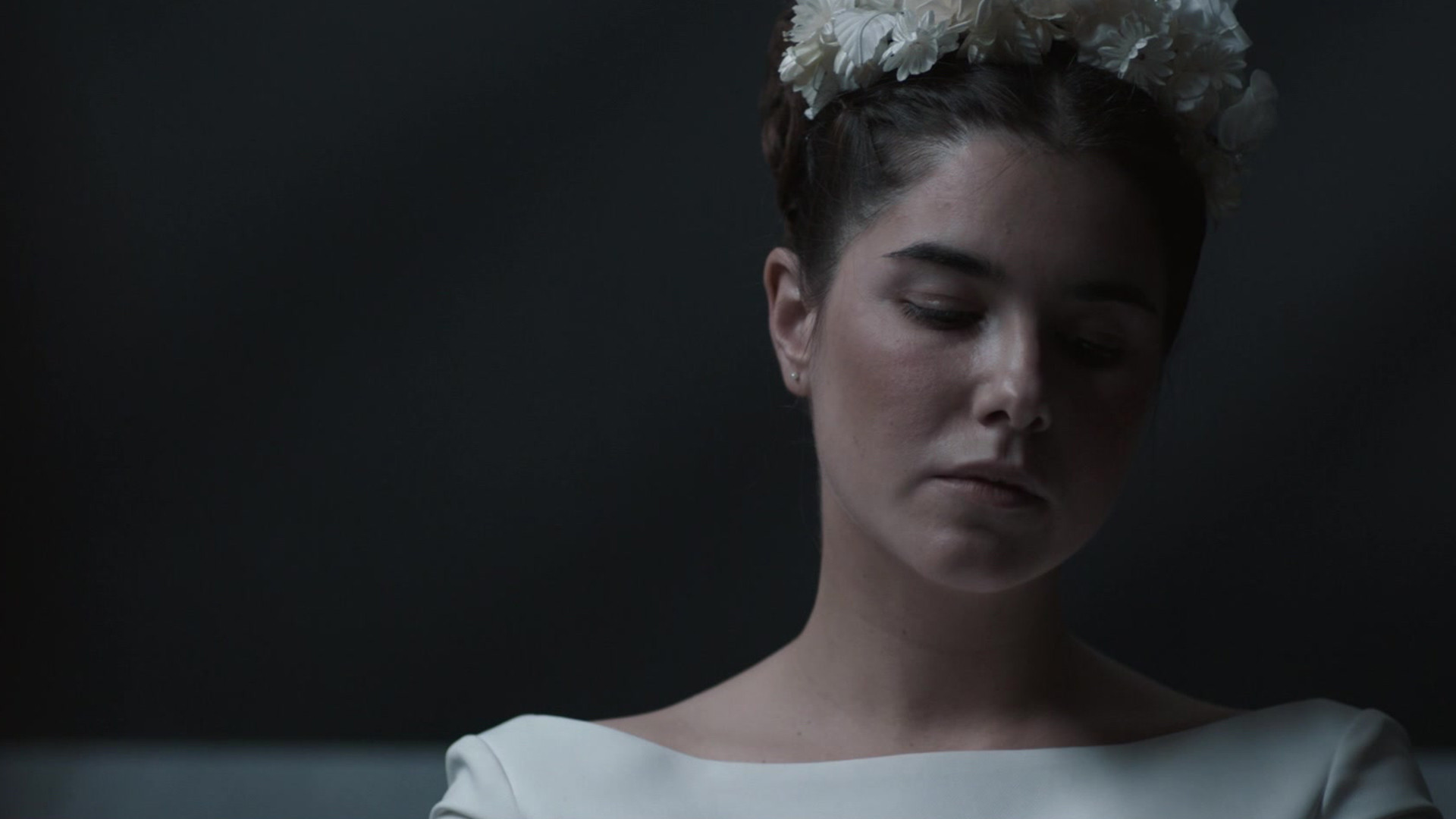 Подкаст фото. Фалс флаг. Алиса лозовская. Фальшивый флаг 2. Фальшивый флаг 2.