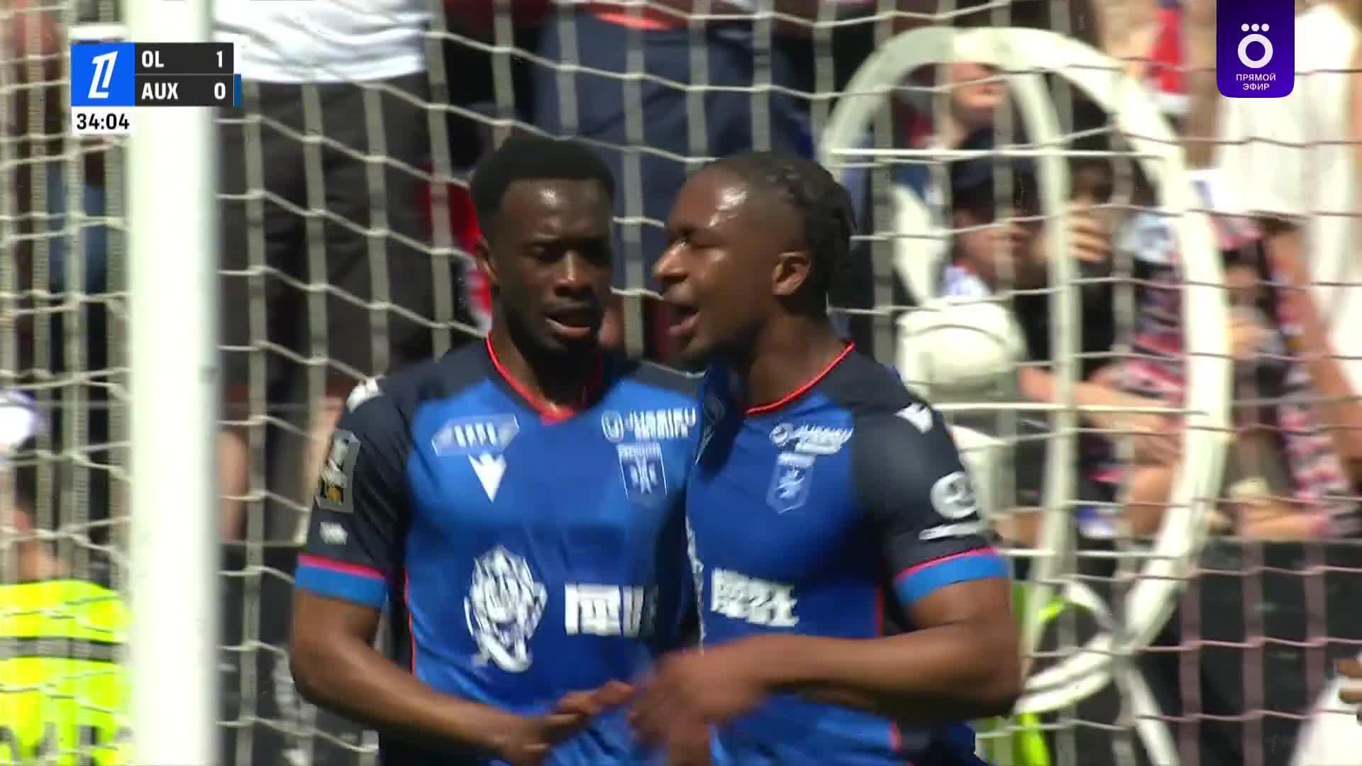 35' Гол. Синали Диоманде