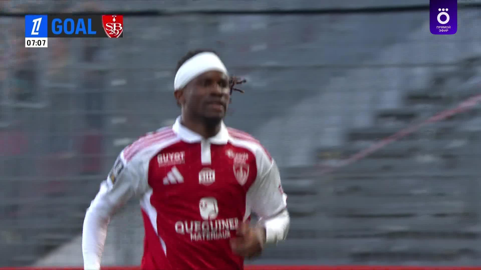 7' Гол. Дауда Гиндо