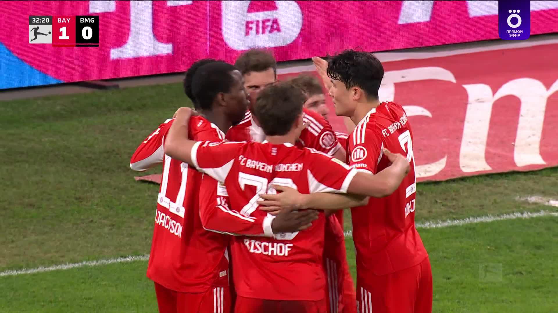 33' Гол. Луис Диас