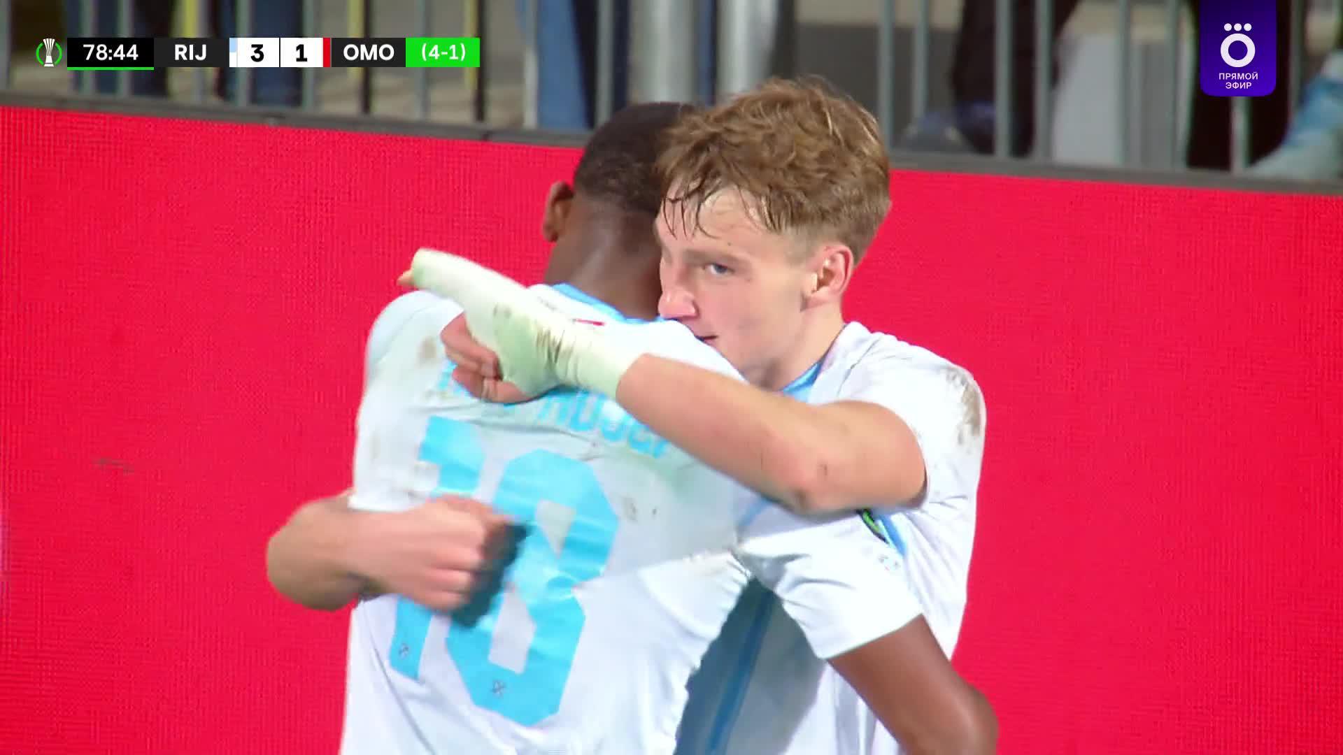 79' Гол. Даниэль Аду-Аджей