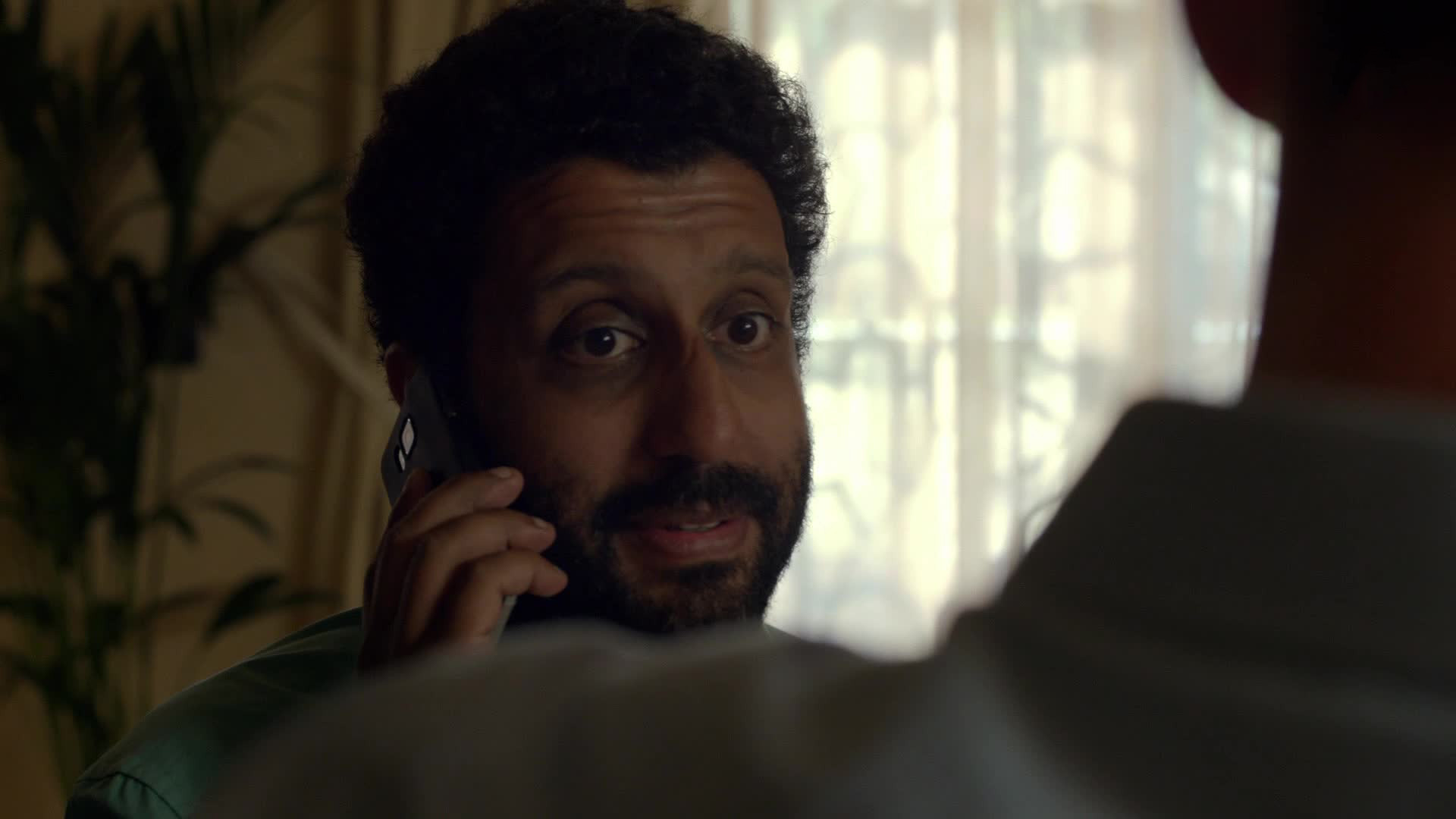 Ночной администратор 1 сезон 6 серия