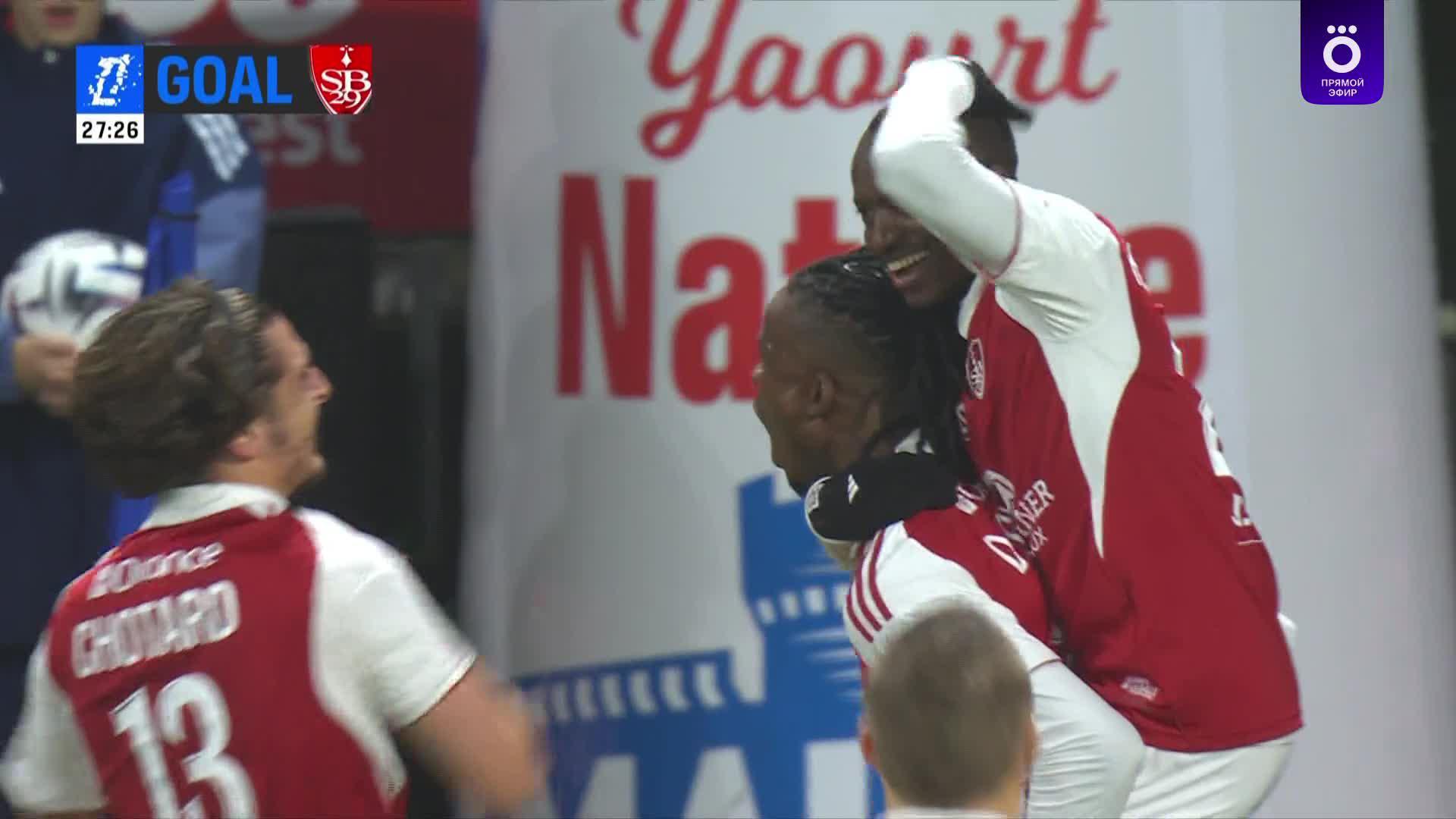 28' Гол. Камори Думбия