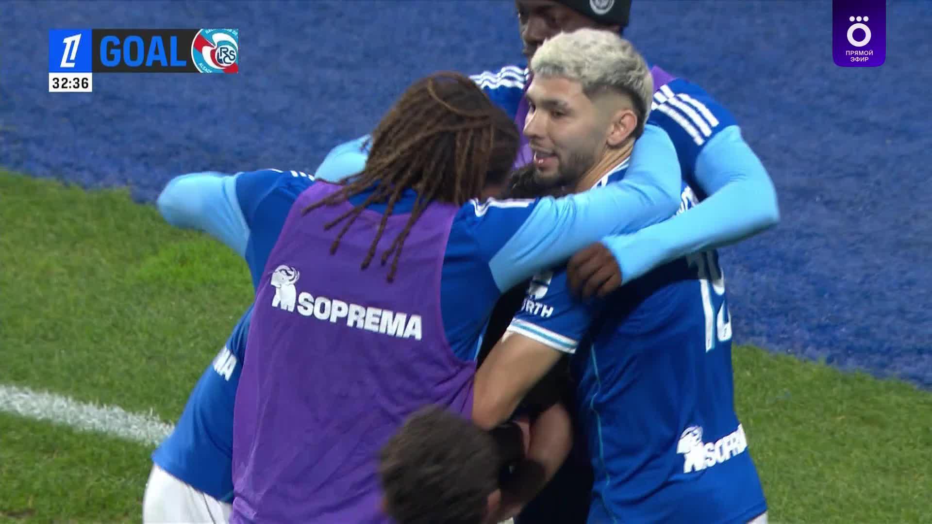 33' Гол. Эмануэль Эмега