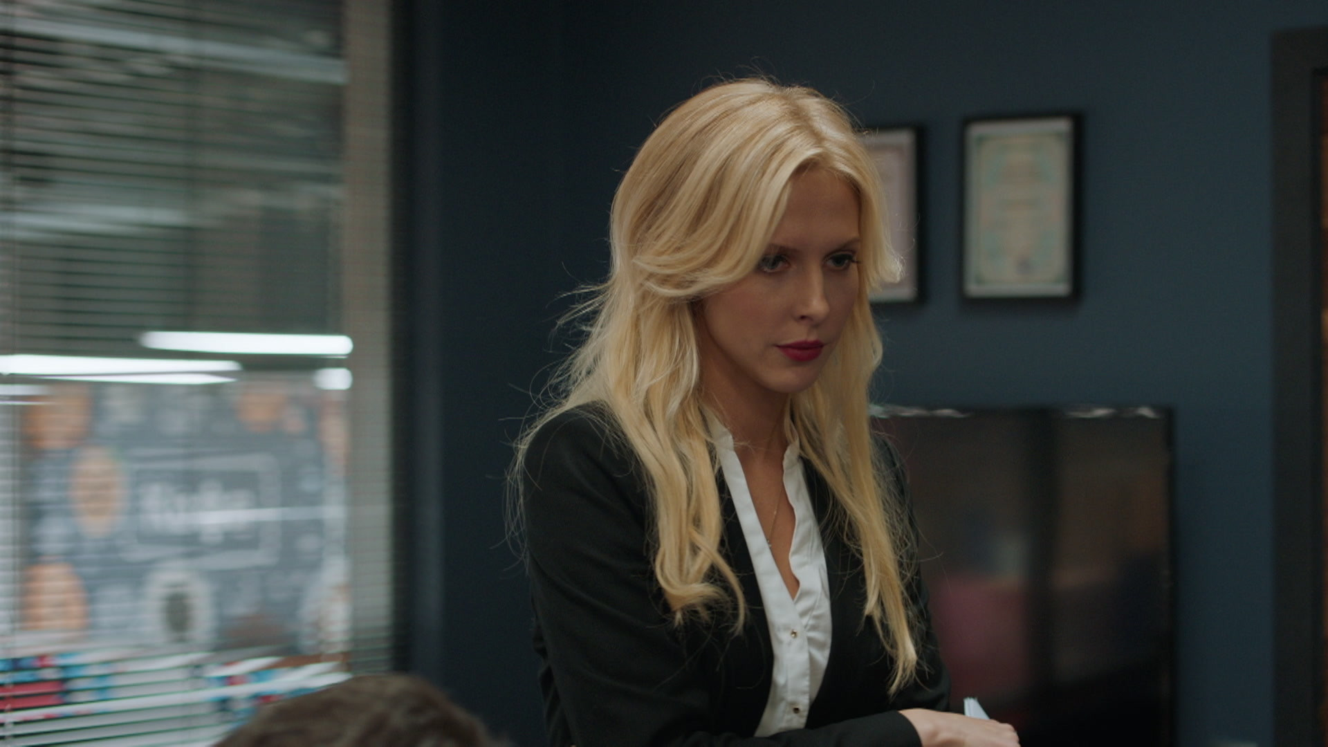 Галя у нас отмена 1 сезон 9 серия