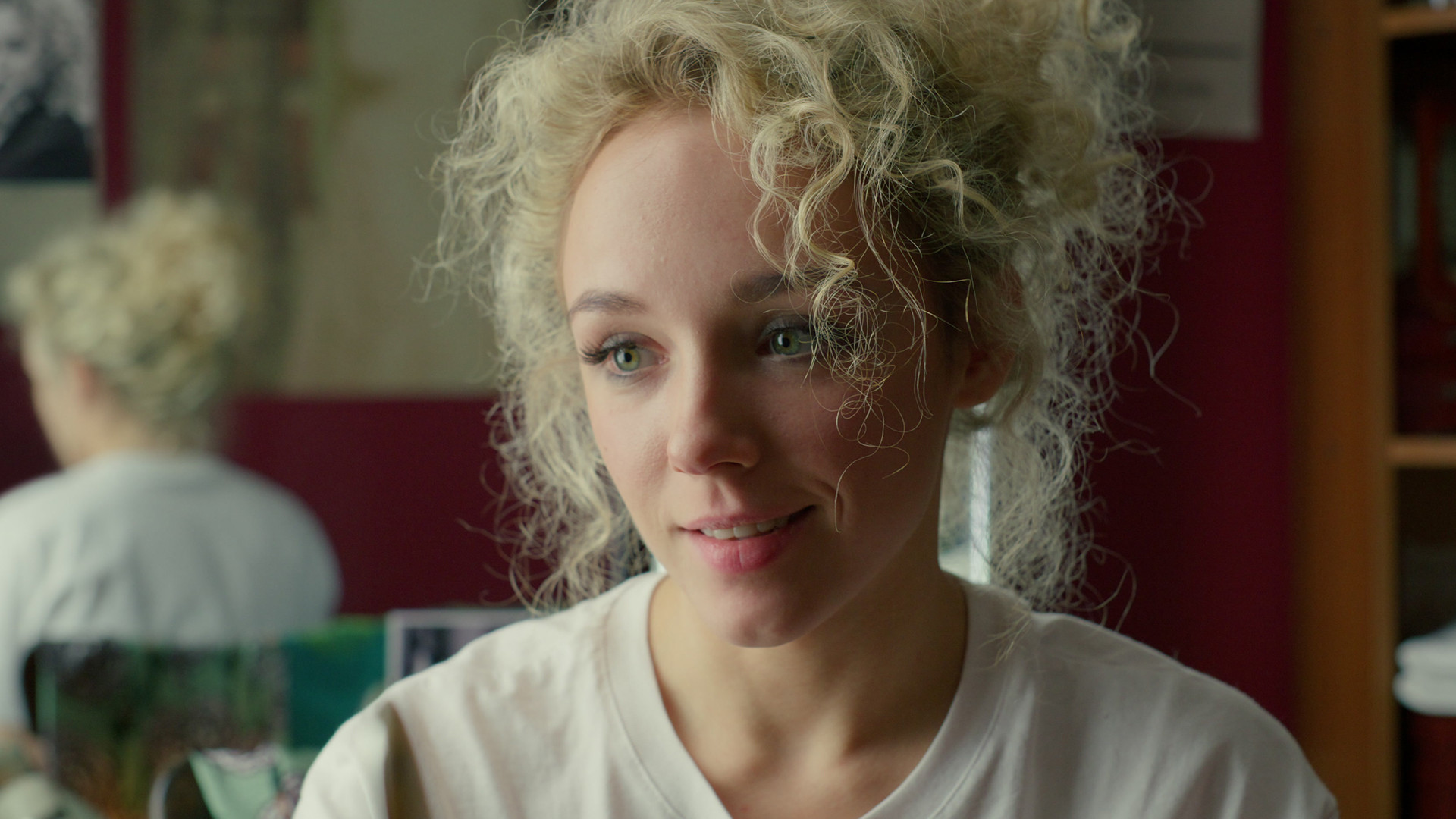 Взрослые 1 сезон 2 серия